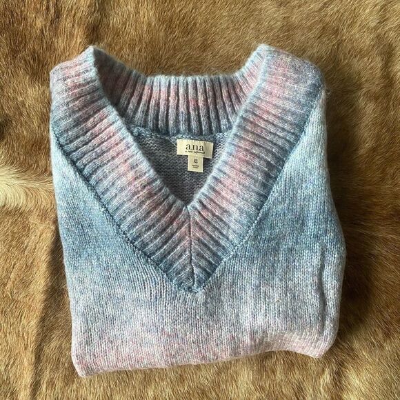 Soft Ombré Sweater V Neckline XS - Picture 2 of 6